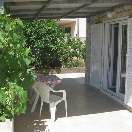 Apartments Marinko Stari Grad  Bagian luar foto