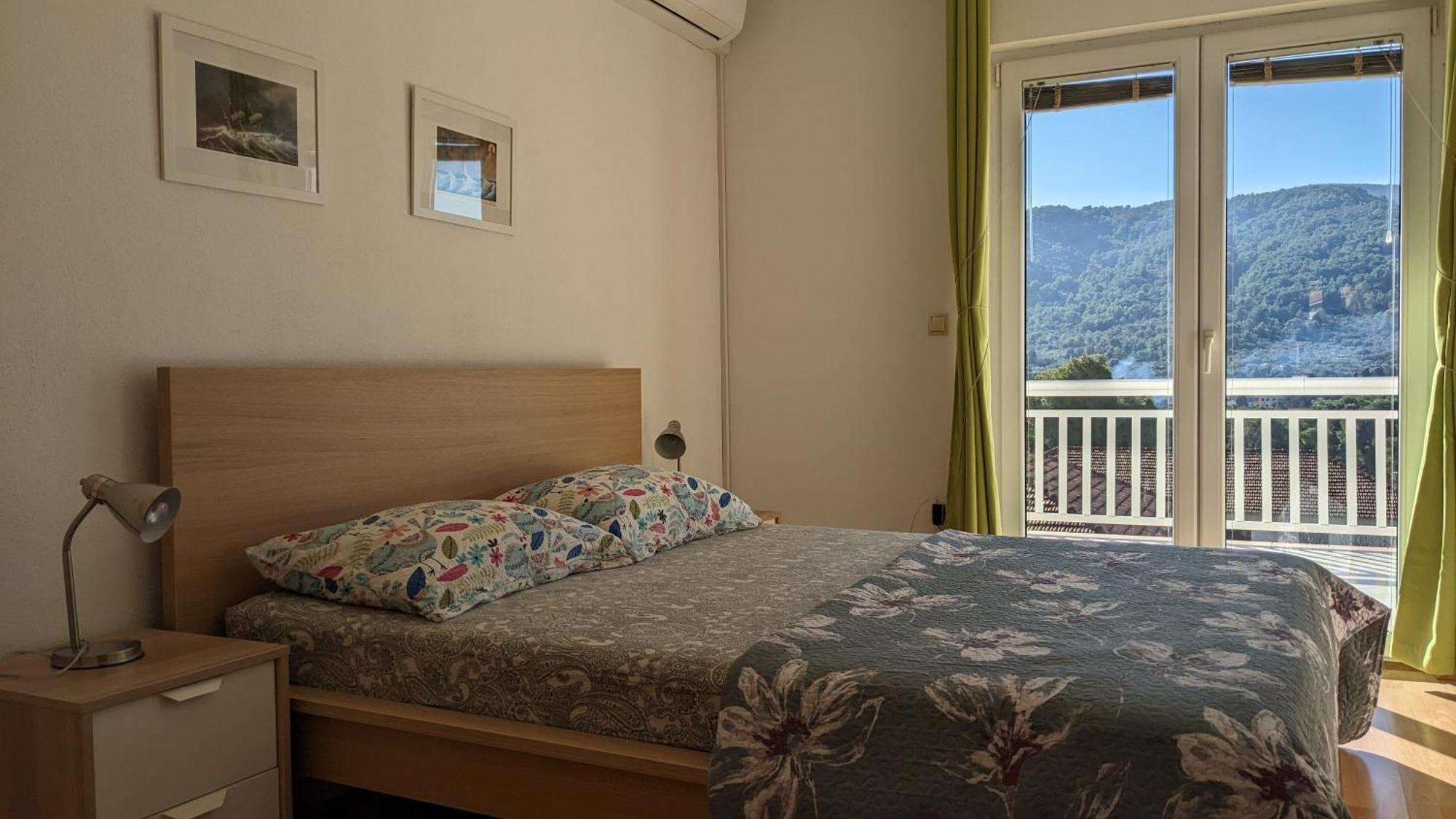 Apartments Marinko Stari Grad  Bagian luar foto