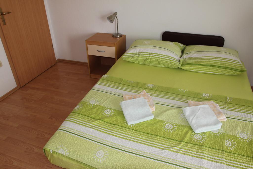 Apartments Marinko Stari Grad  Ruang foto