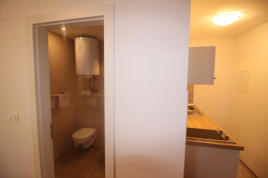 Apartments Marinko Stari Grad  Bagian luar foto