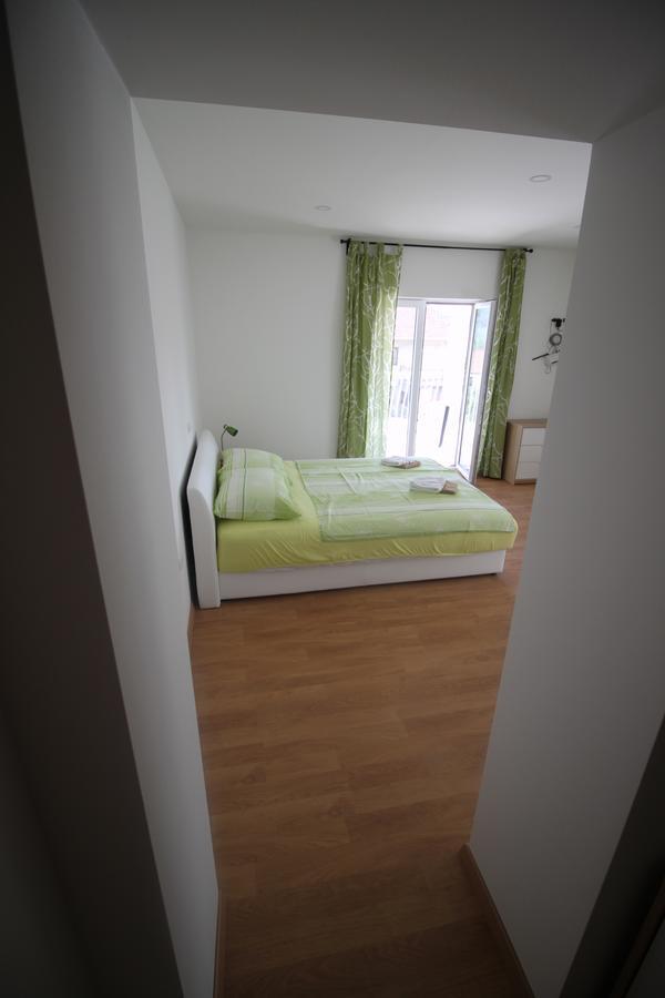 Apartments Marinko Stari Grad  Bagian luar foto